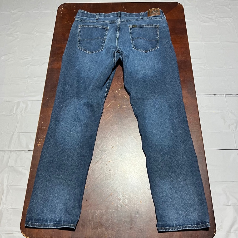 Lee Extreme Motion Mens Straight Leg Jeans 38x34 Medium Wash Blue Denim Pants - Picture 11 of 11